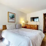 Mammoth West #106 Condo